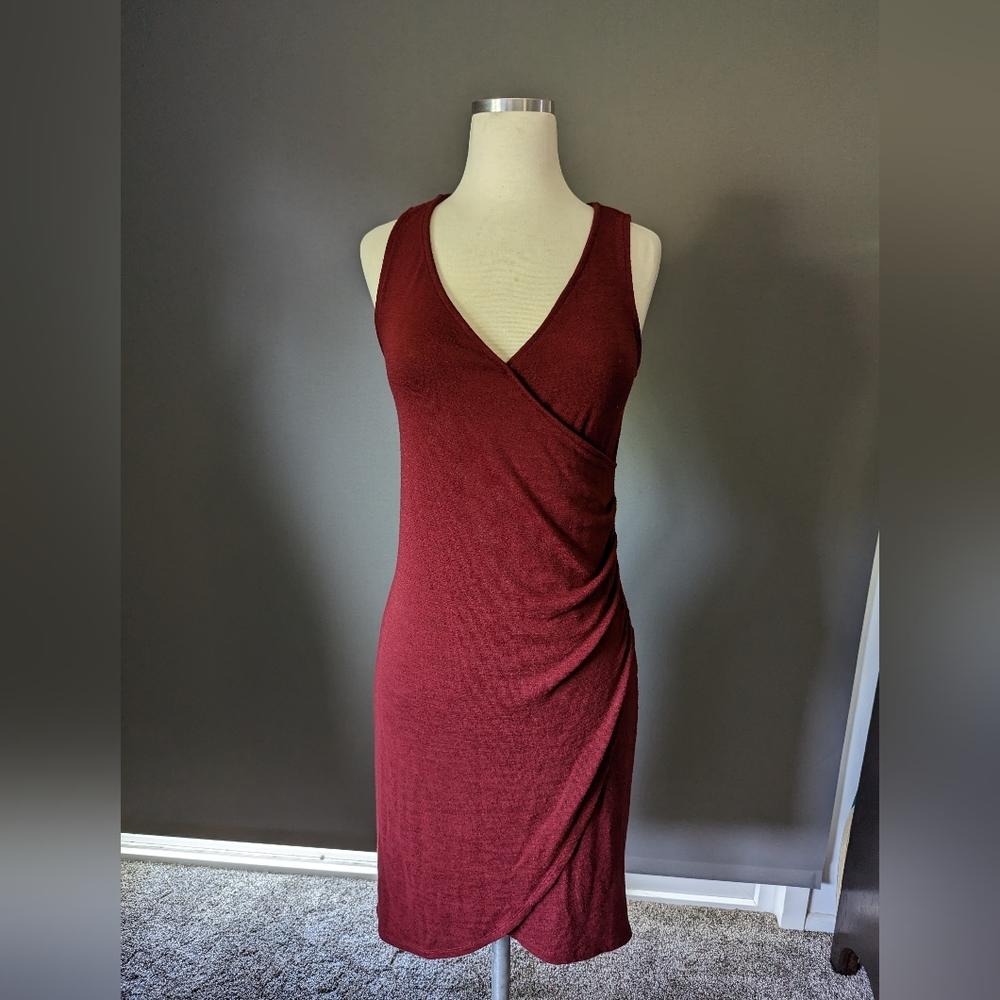 Leith, faux wrap Dress, Knit sweater dress, Sleeveless, red sz S